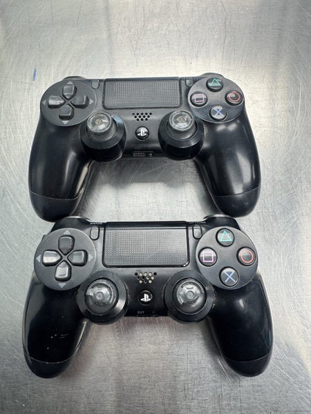 X2 FAULTY PS4 CONTROLLERS Carousel 1