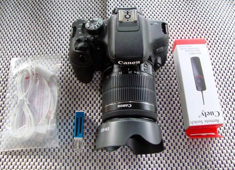 CANON EOS 750D With ZOOM LENS KIT = IDEAL FOR NCEA STUDENT62935698755202113