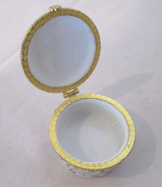 Small Floral Trinket Dish Carousel 2