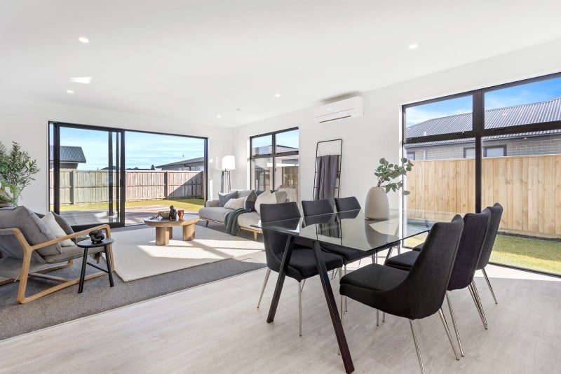 Premium 4-Bed New Build, UNDER CONTRACT62865857420803114