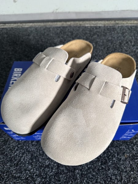 Birkenstock Men’s Clogs - Size EU 39 Grey Suede Carousel 3