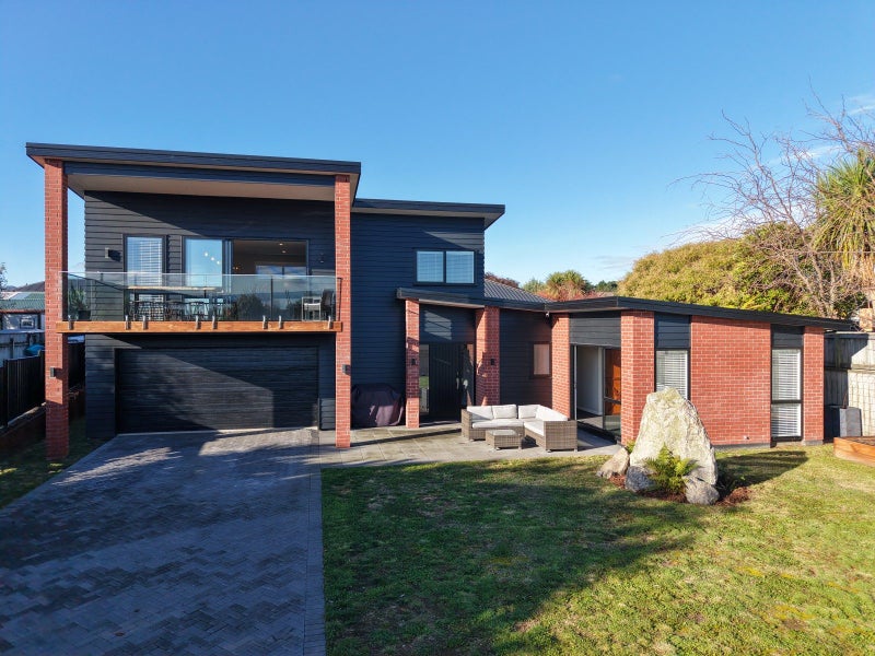 Image 1 of 20