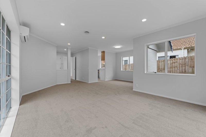 Image 2 of 30