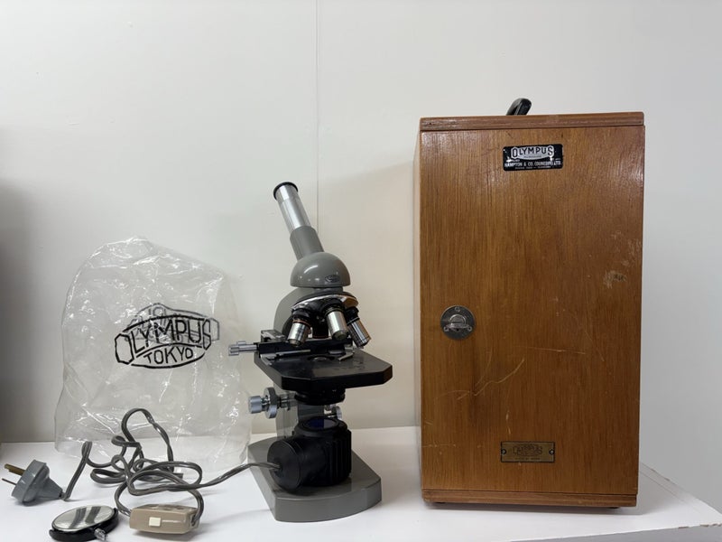 Vintage Olympus Microscope Carousel 1