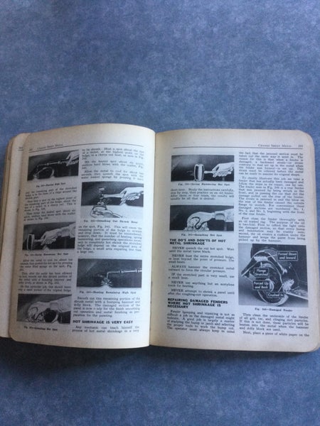 A RARE EARLY 1941-1942 PONTIAC SERVICE MANUAL Carousel 7