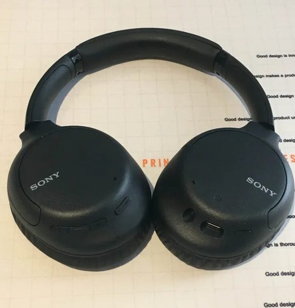 Wireless Noise Cancelling Headphone Carousel 2