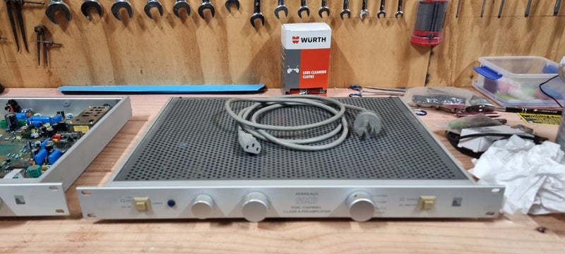 Perreaux SM3 Dual channel ClassA Preamplifier Carousel 7