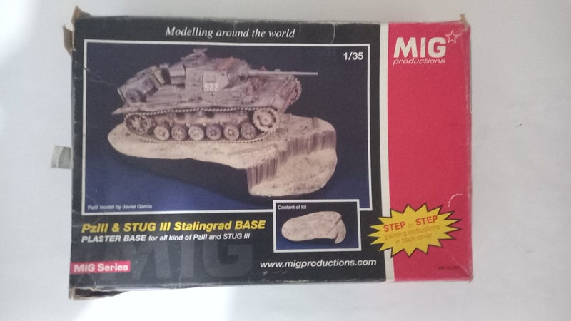 1/35 MIG PzIII & Stug III Stalingrad Base Carousel 1