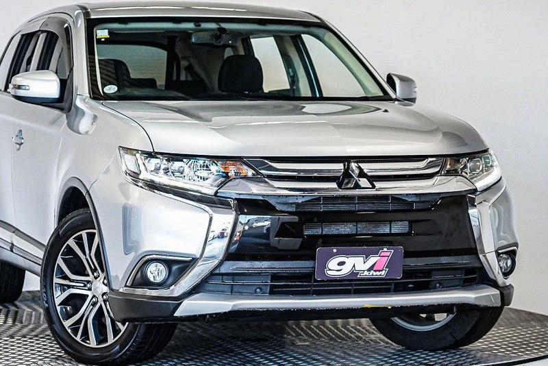 2016 Mitsubishi Outlander 20G 7 Seater / Cruise...62864756549123112
