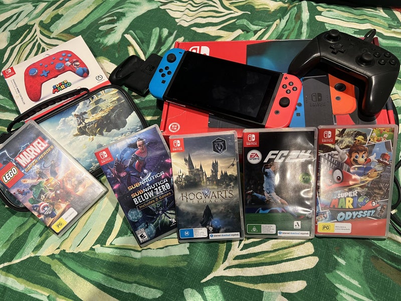 Nintendo Switch Package Carousel 1