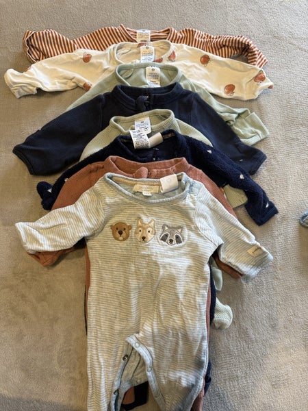 12 Onsies + Hats, Newborn Bundle, Excellent Condition AUS Brands62863216409090111
