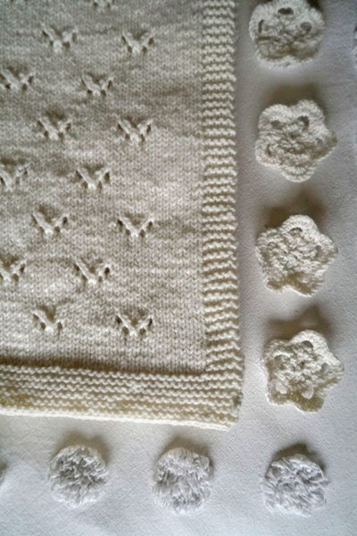 Little Cupcakes - Darling Baby Blanket Pattern Carousel 2