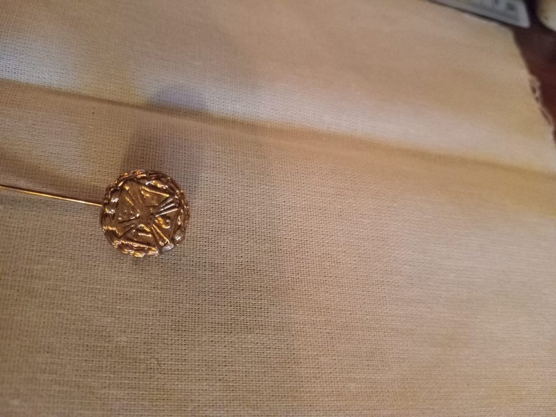 Stick Pin/Tie Pin Carousel 2