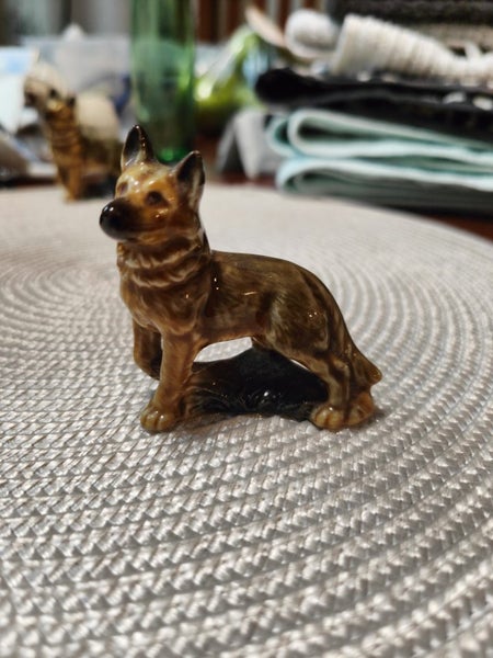 Vintage Wade Alsatian German Shepherd Dog Carousel 1