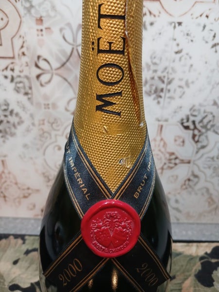 Empty sealed heavy store Display Moet and chandon champagne year 2000 bottle62932729098242111