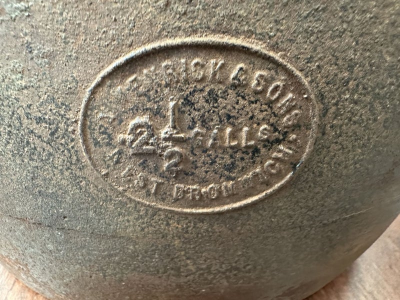 Cast Iron Camp Oven no lid Carousel 2