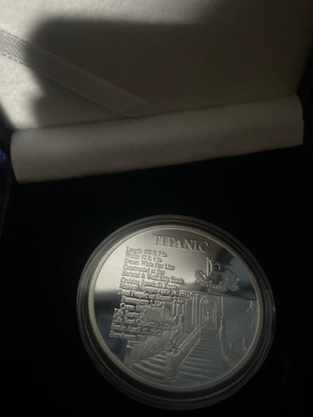 COIN Silver Titanic LTD coin in a gift box Carousel 2