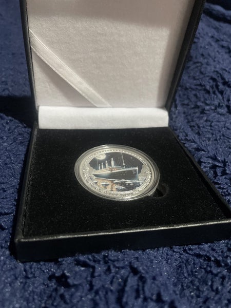COIN Silver Titanic LTD coin in a gift box Carousel 4