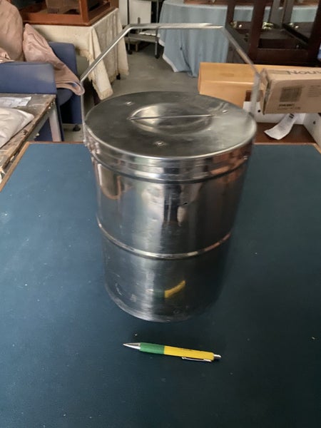 Stainless Steel Container & Lid Carousel 2