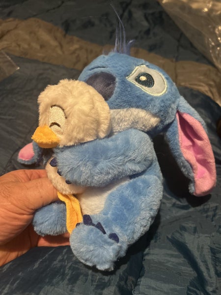 Stitch holding his duck Carousel 2