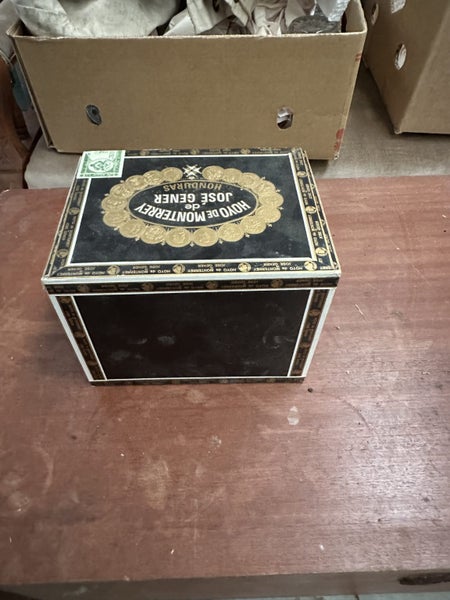 Collectors Cigar Box Carousel 2