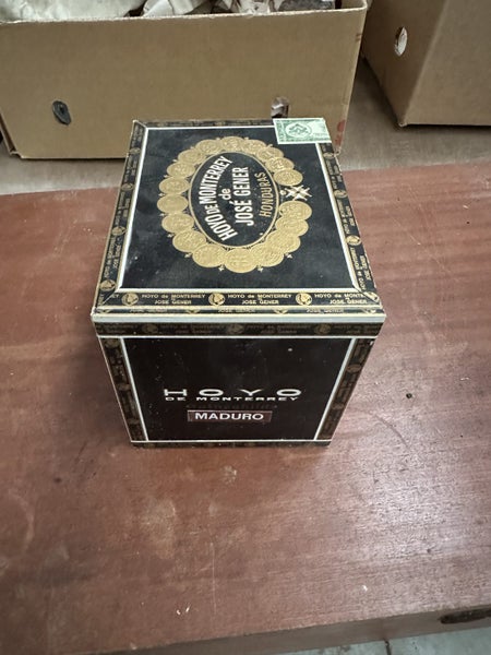 Collectors Cigar Box Carousel 3