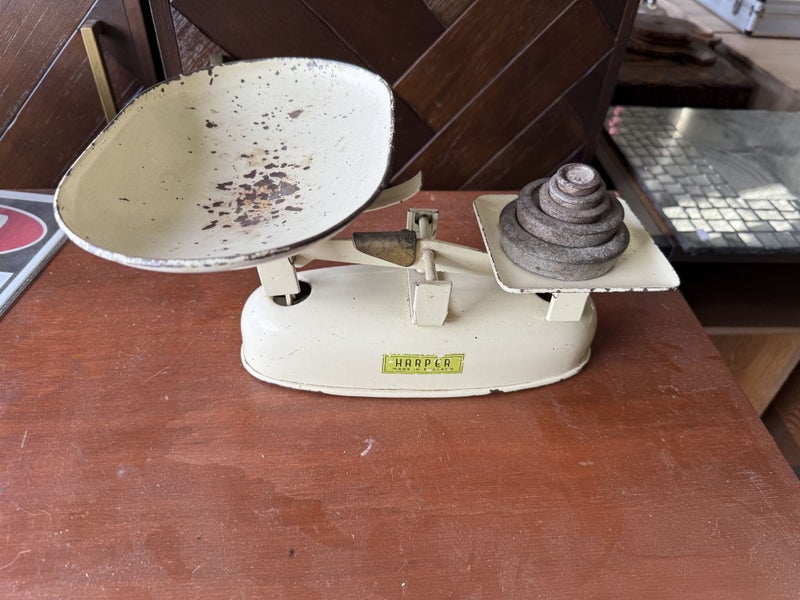 Antique Enamel Cream balance scales with weight Carousel 1
