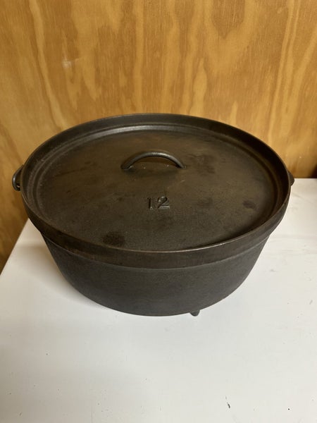 Cast Iron Camp/Dutch Oven & Lid Carousel 1
