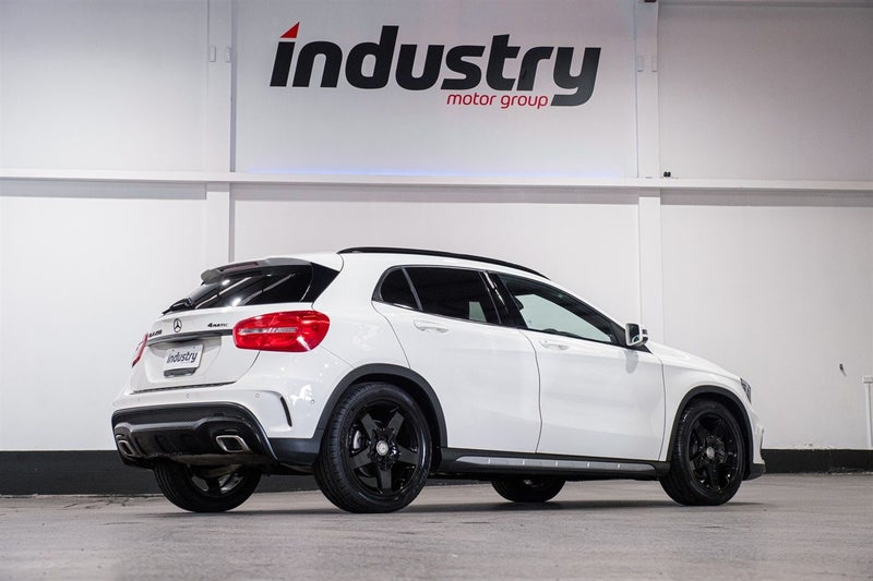 2016 Mercedes-Benz GLA 250 AMG Exclusive 4Matic62863256535555111