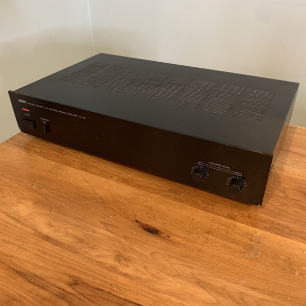 Magnificent Yamaha M-35 2/4 Channel Amp - Perfect For Cafes! Carousel 1