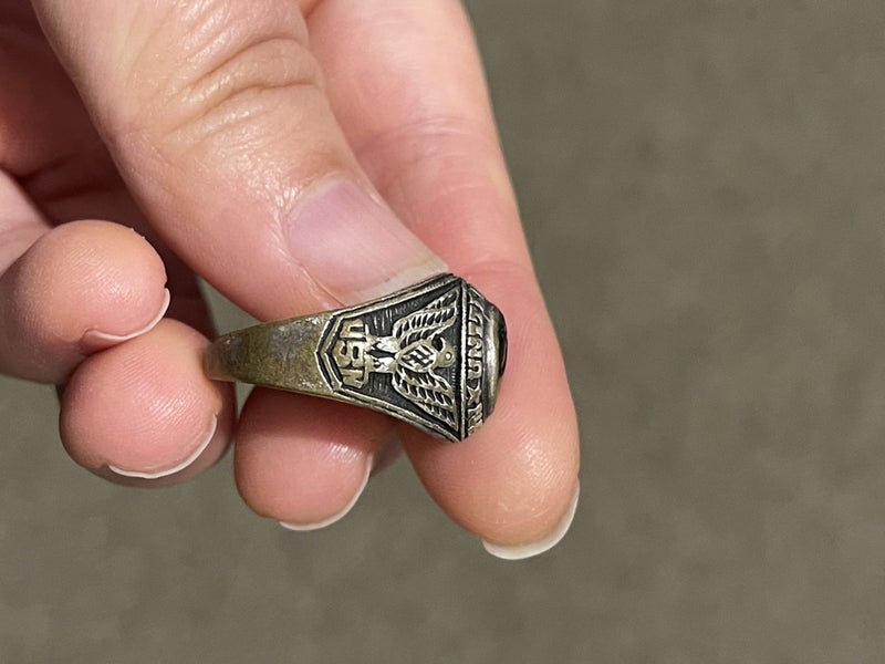 $1 reserve// Vintage United States Navy Brass Black Onyx Ring Silver Plated Carousel 8