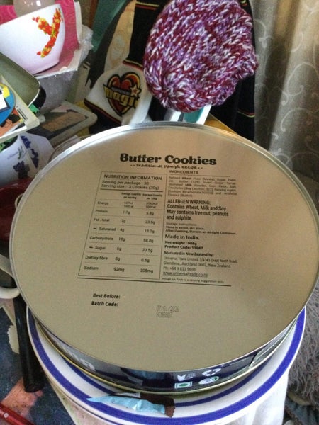 ROUND BISCUIT TIN BUTTER COOKIES Carousel 2