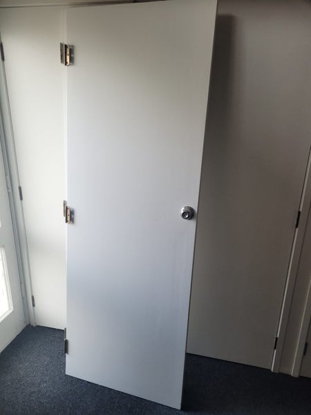 Internal door #3/4 Carousel 1
