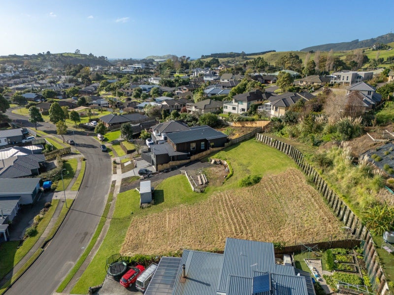 Build Your Dream Home with Stunning views!62866868824835113