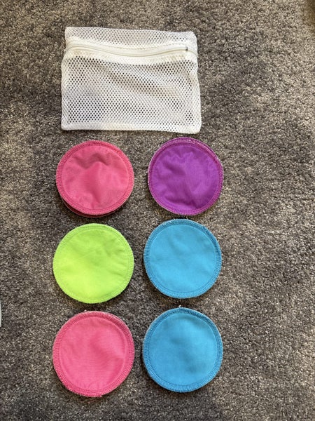 Bamboo reusable breast pads Carousel 2