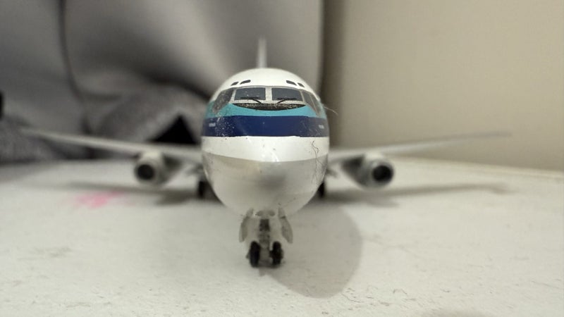 Air New Zealand Boeing 737-2Y5/Adv ZK-NAF Carousel 4