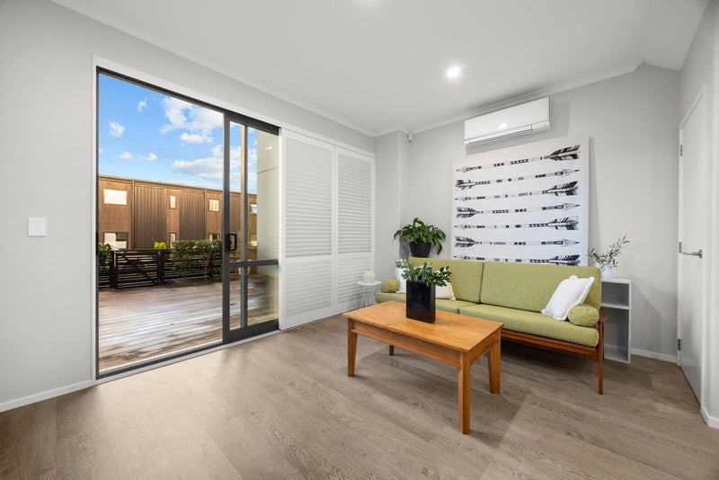 Vendor Has Bought! Property Must Sell!62885375854849112