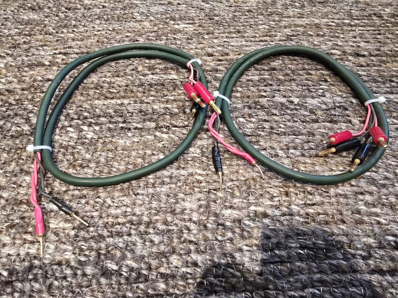 Straight Wire "Rhythm" speaker cable Carousel 1