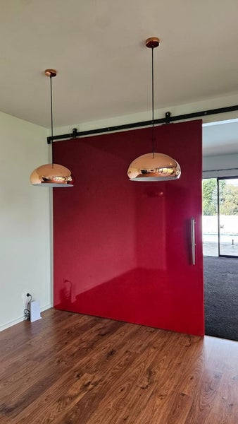 ***$1 RES!*** HUGE red sliding door Carousel 1