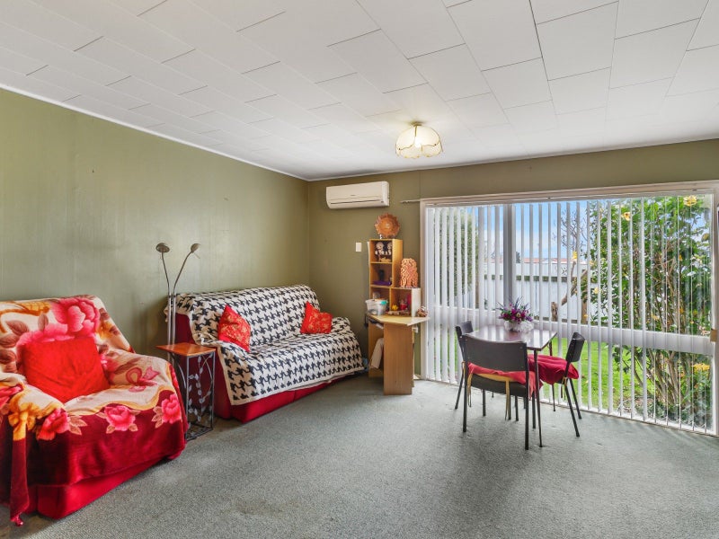 Blank Canvas in Prime Location62885375910785112