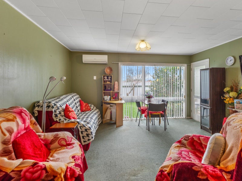 Blank Canvas in Prime Location62885375910785113