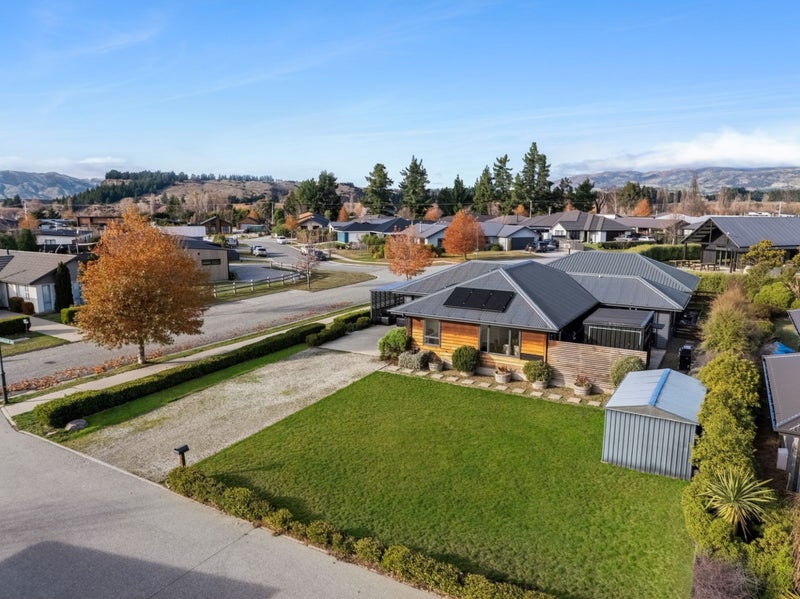 Two Homes, One Title - Endless Possibilities62885375993346112