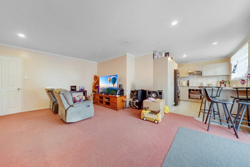Image 2 of 14