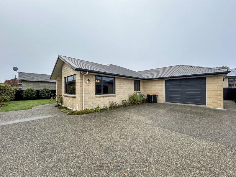 Image 1 of 18