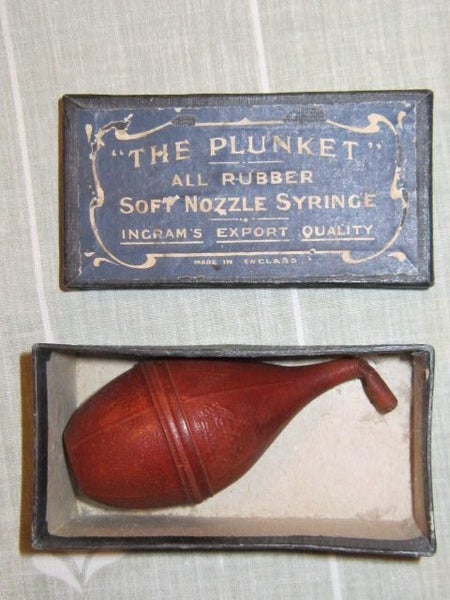 PLUNKET RUBBER SOFT NOZZLE SYRINGE Carousel 2