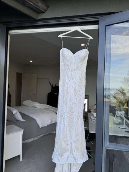 Wedding dress - size 1262863847778178113