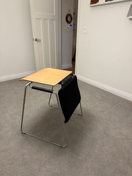 Seattable- Architectural Designed Conversation Chair63001466548738111