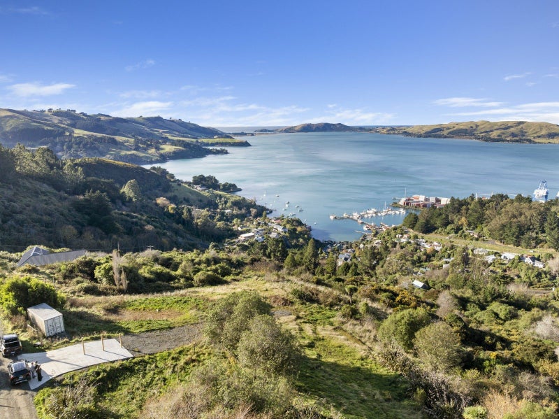 Unobstructed Million-Dollar Views Await!62868839281795115