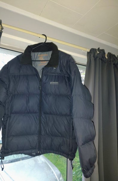 Kathmandu puffer jacket Carousel 4