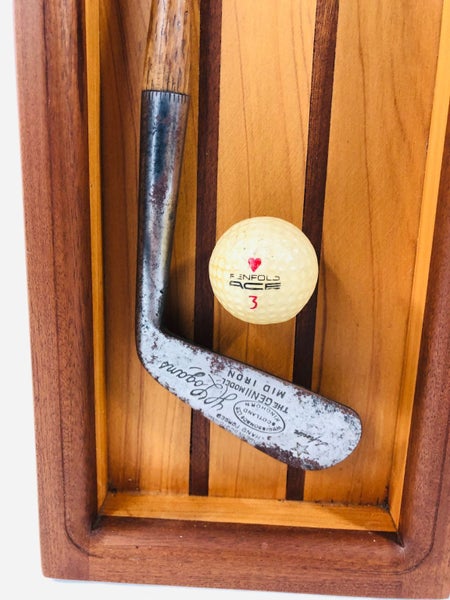 Mounted Vintage H Logans Golf Club and Ball (21020)62992598249347112